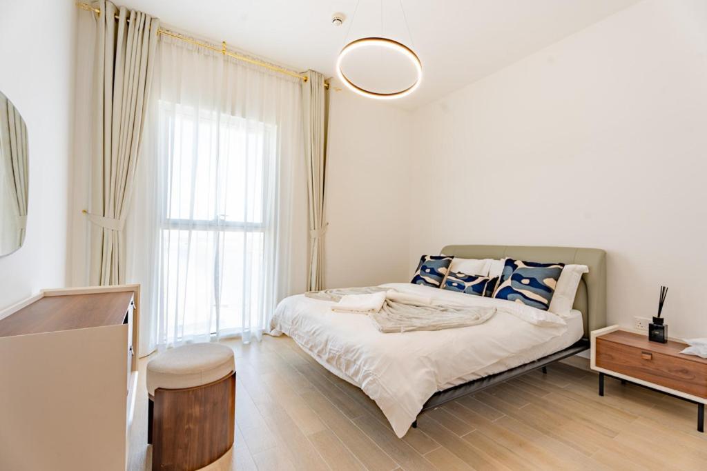 Discover Local Culture From Your Cozy 805 Abu Dhabi