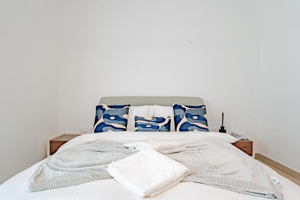 Apartment Discover Local Culture From Your Cozy 805 Abu Dhabi